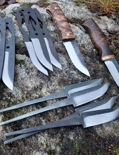 Knife blades